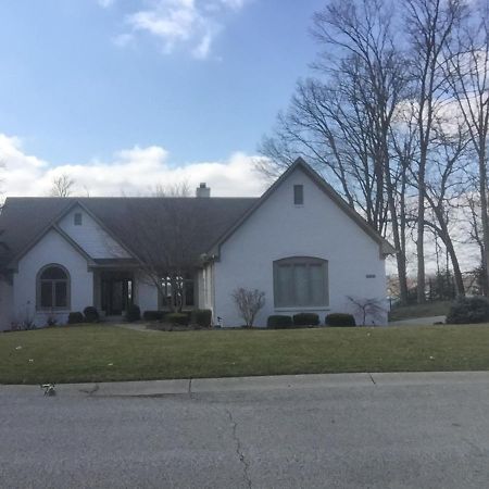 Luxury On The Lake Indianapolis Exterior photo